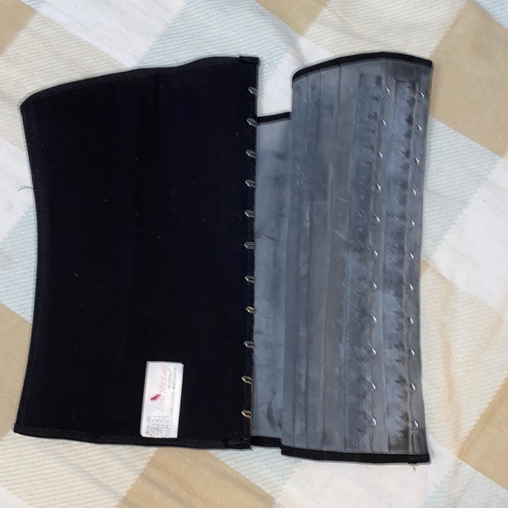Waist trainer